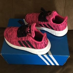Adidas Swift Run
